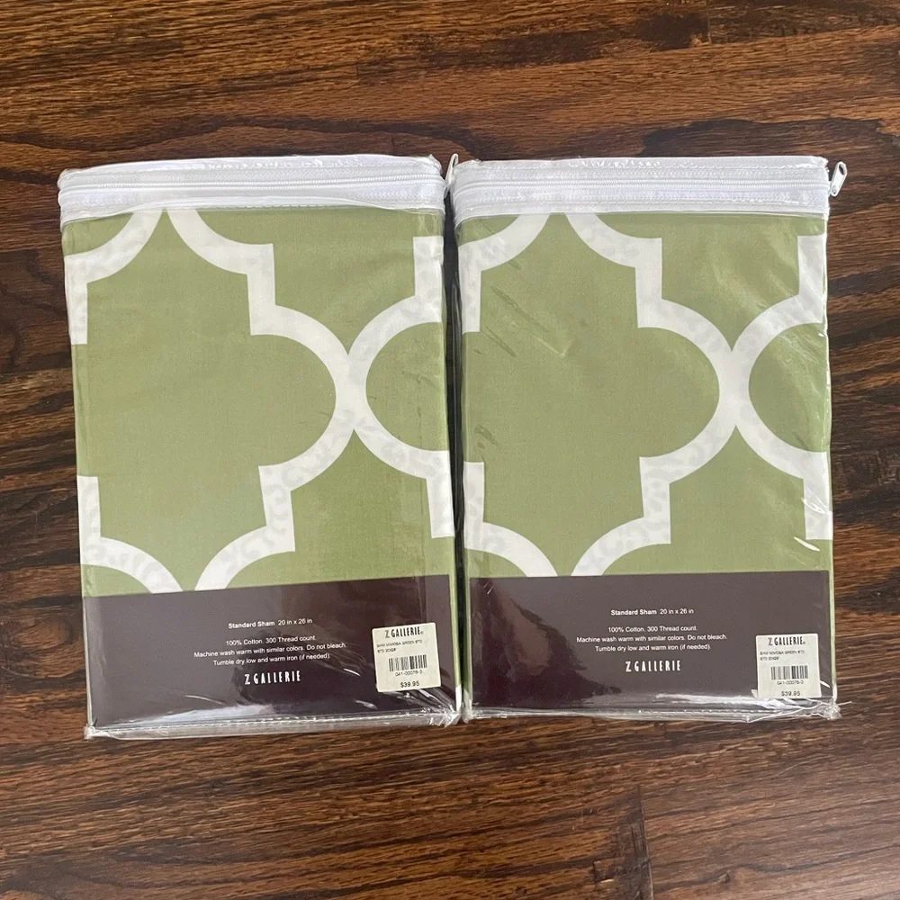 Z gallerie reversible shams (pair)